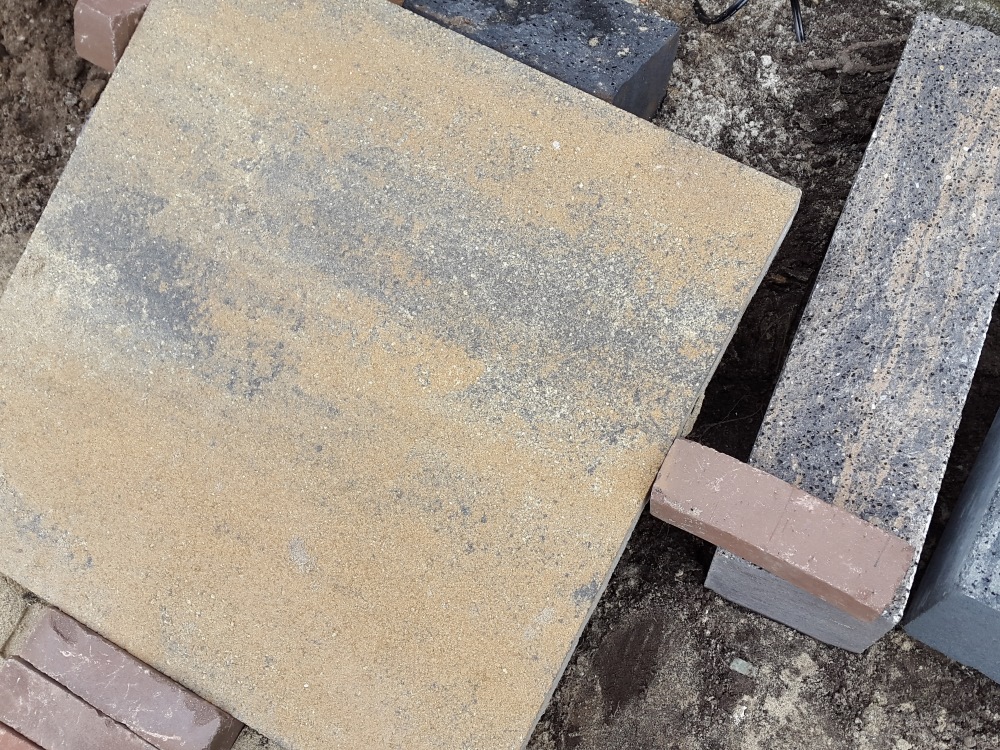 Timmer en van Ark Tuinmaterialen
