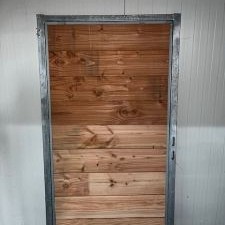 Poortdeur Douglas Dicht 99x190 cm, Blokhutprofiel Horizontaal, verzinkt frame incl. cil. slot.