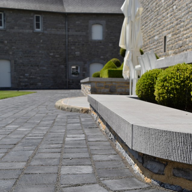 Plazza Basalt 15x15x6 cm