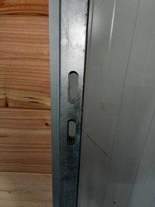 Poortdeur Douglas Dicht 99x190 cm, Blokhutprofiel Horizontaal, verzinkt frame incl. cil. slot.